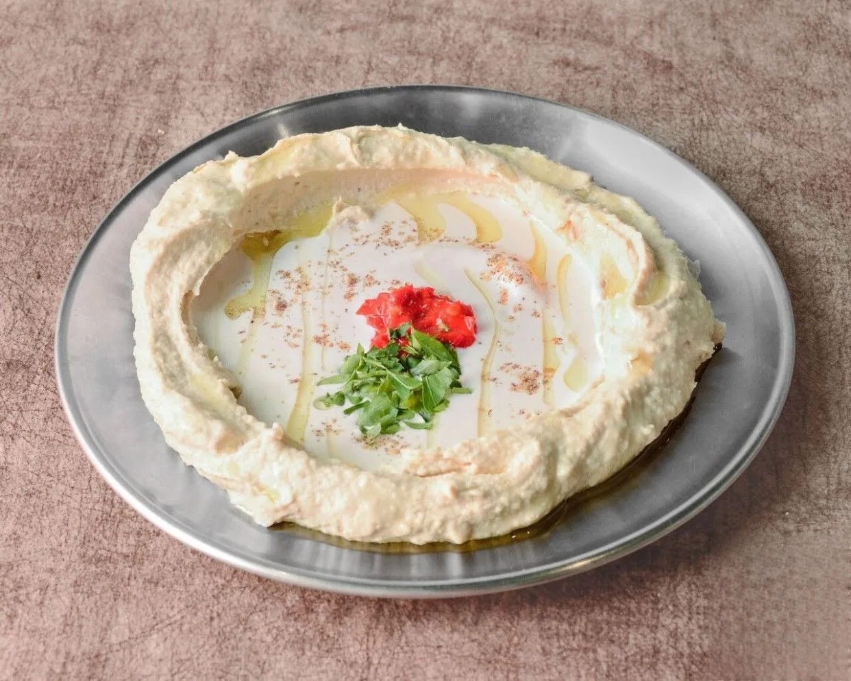 Hummus clásico con pita caliente