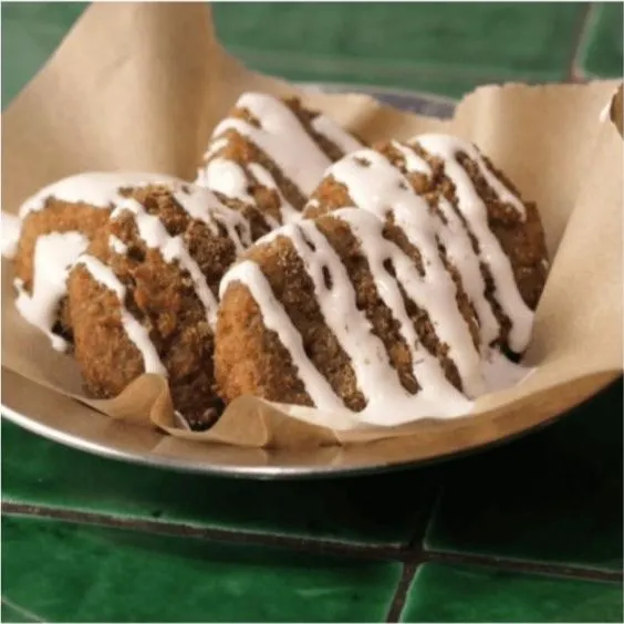 Falafel con tahini
